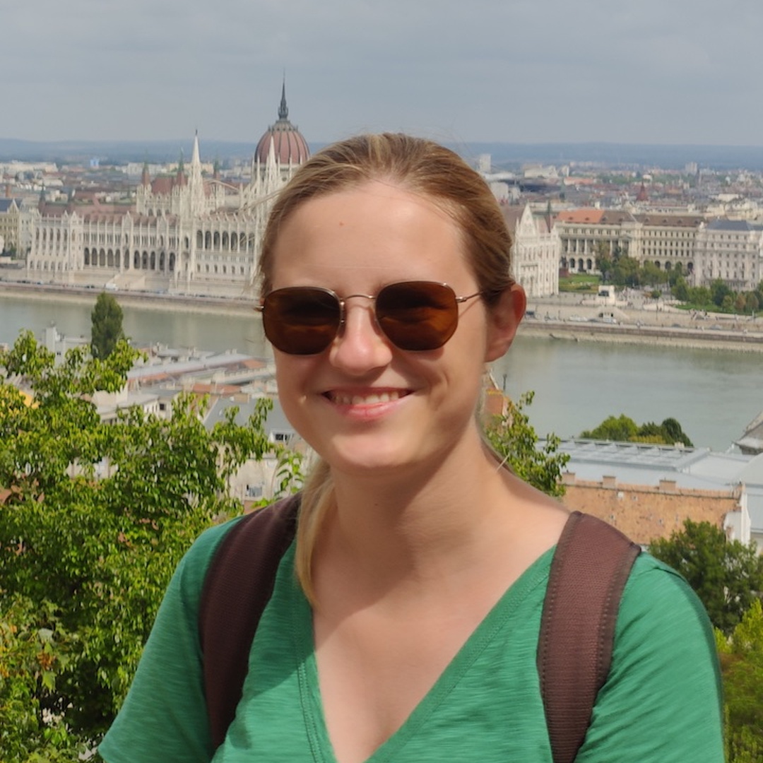 Headshot of Joanne Steiner
