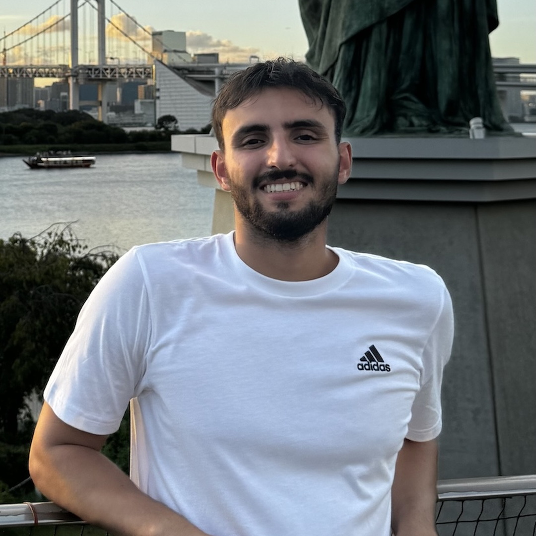 Headshot of Valentin Richard